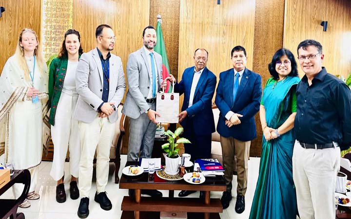 পরিবেশমন্ত্রীর সঙ্গে আইএলও’র কান্ট্রি ডিরেক্টরের সৌজন্য সাক্ষাৎ